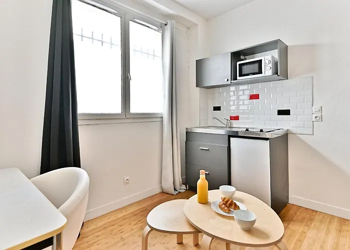 Boulevard Voltaire *